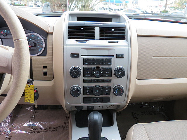 Ford Escape 2012 photo 4