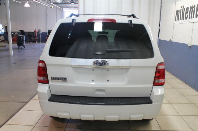 Ford Escape 2012 photo 4