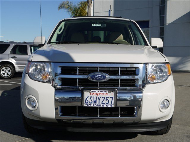 Ford Escape 2012 photo 2