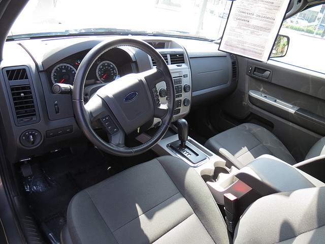 Ford Escape 2012 photo 3