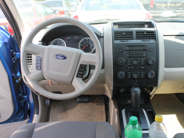 Ford Escape 2012 photo 5