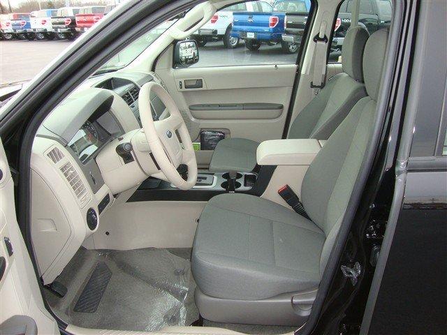 Ford Escape XLS Sport Utility