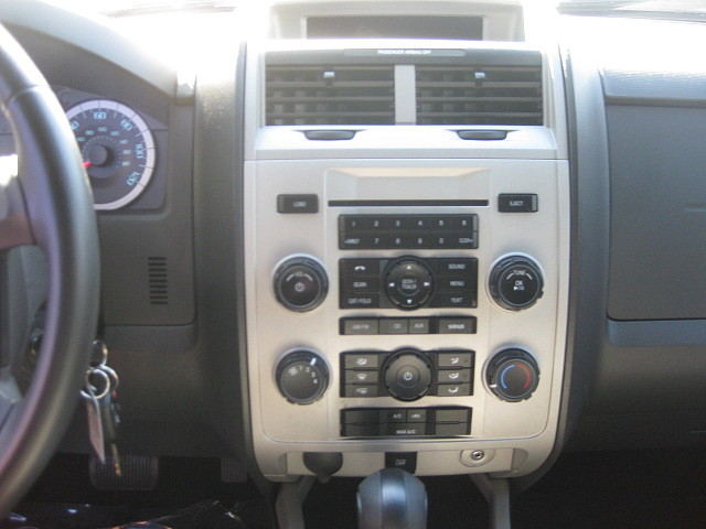 Ford Escape 2012 photo 4