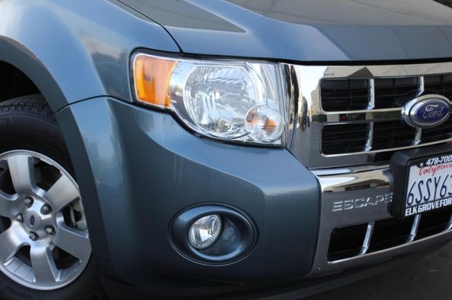 Ford Escape 2012 photo 2