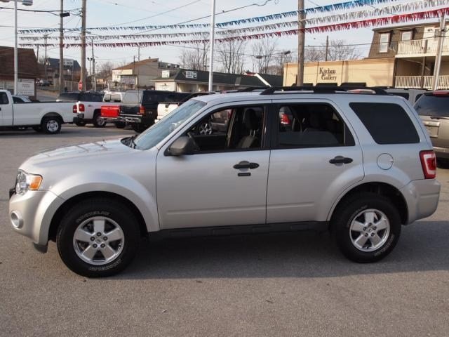 Ford Escape 2012 photo 2