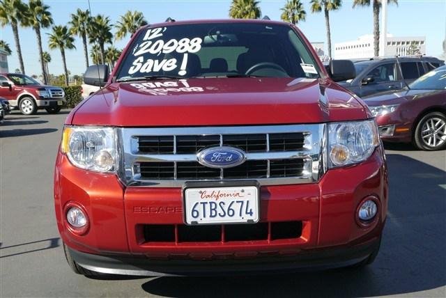 Ford Escape 2012 photo 2