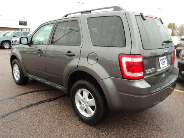 Ford Escape 2012 photo 2