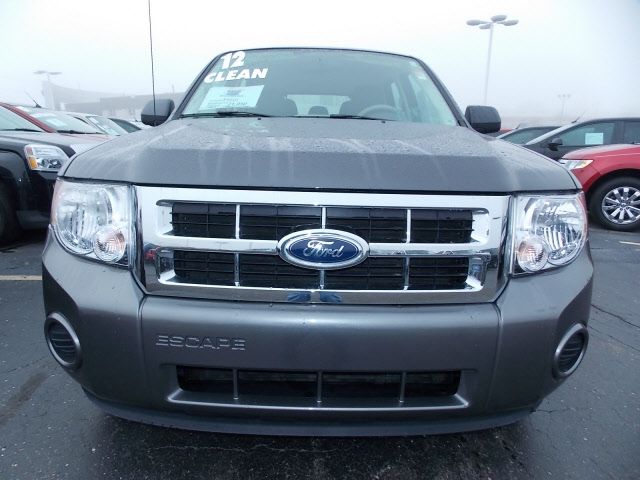 Ford Escape 2012 photo 2