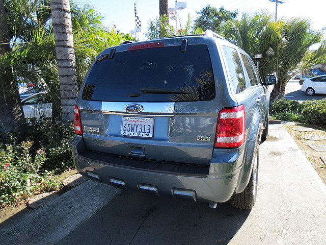 Ford Escape 2012 photo 2