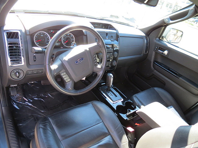 Ford Escape 2012 photo 3