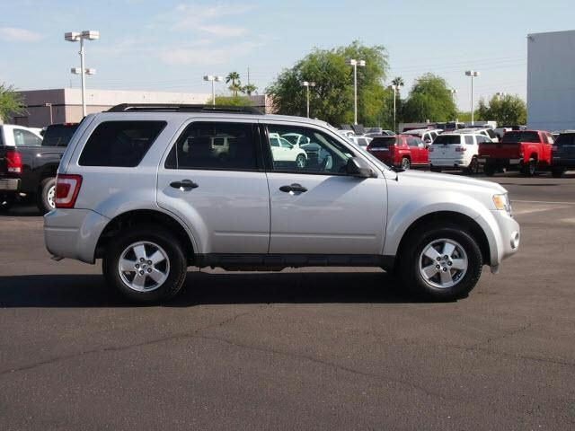 Ford Escape 2012 photo 2