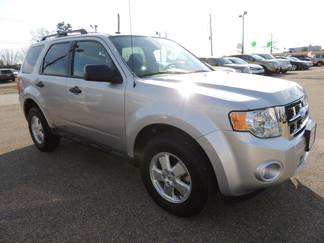 Ford Escape 2012 photo 2