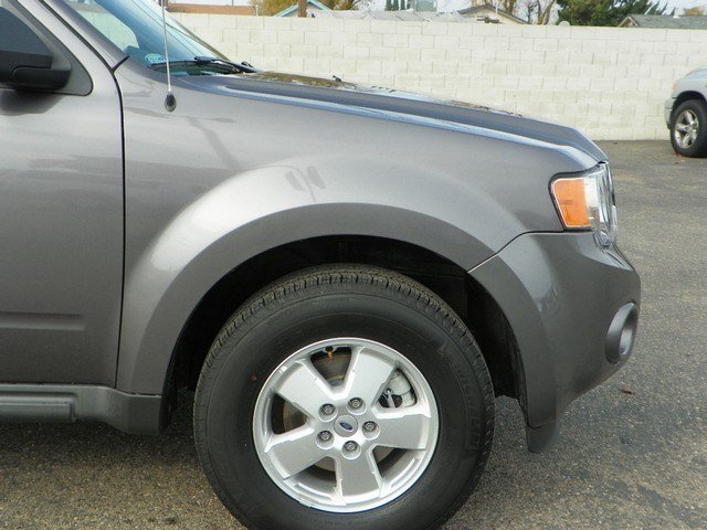 Ford Escape 2012 photo 2