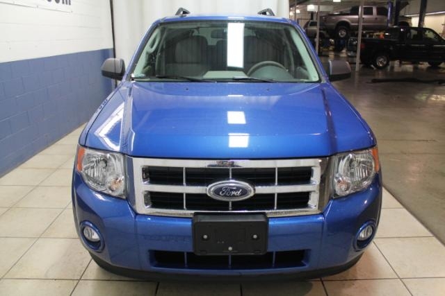 Ford Escape 2012 photo 2