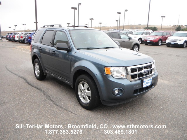 Ford Escape 2012 photo 2