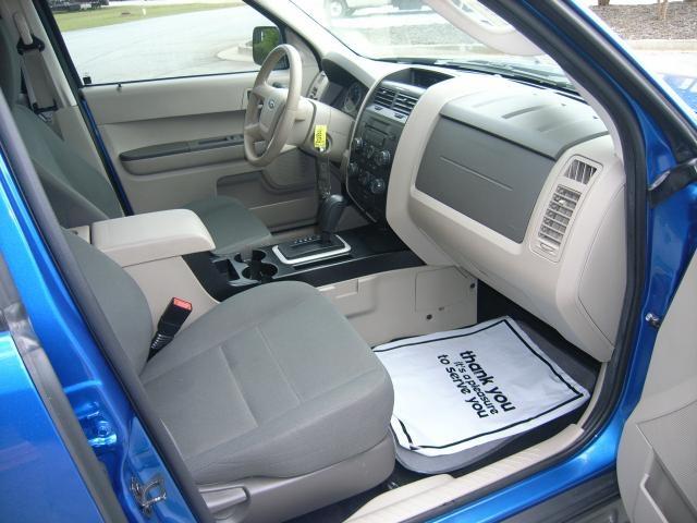 Ford Escape 2012 photo 13