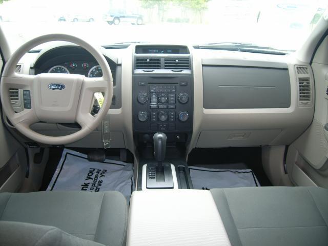 Ford Escape 2012 photo 7