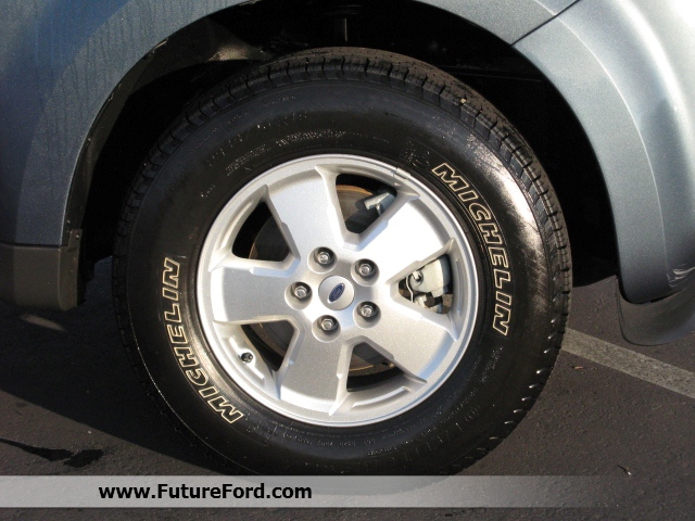 Ford Escape 2012 photo 2