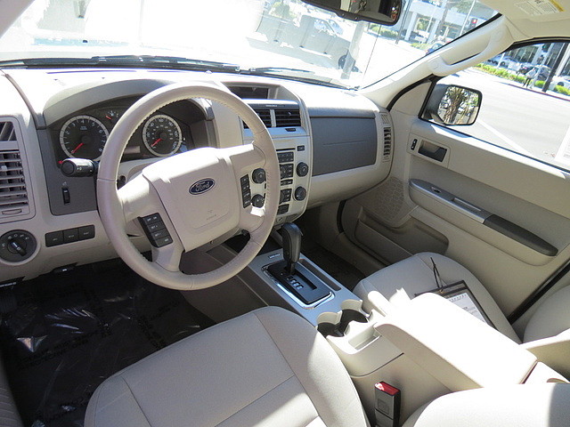 Ford Escape 2012 photo 3