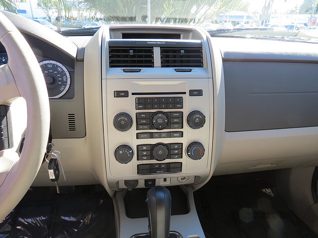 Ford Escape 2012 photo 4