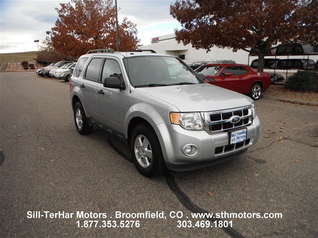 Ford Escape 2012 photo 2