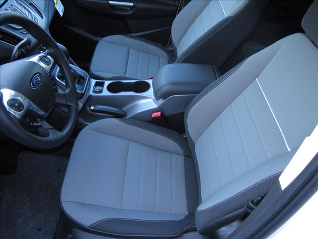 Ford Escape 2013 photo 4