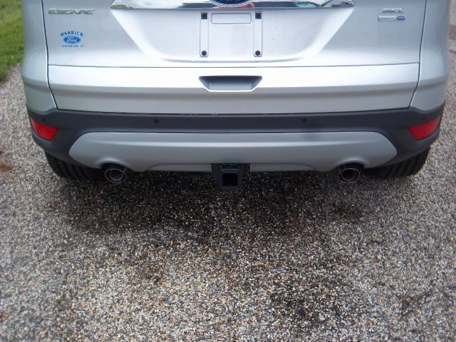 Ford Escape 2013 photo 21