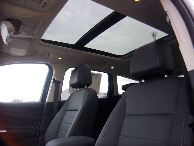 Ford Escape 2013 photo 24