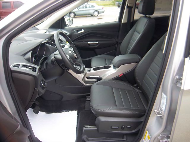 Ford Escape 2013 photo 36