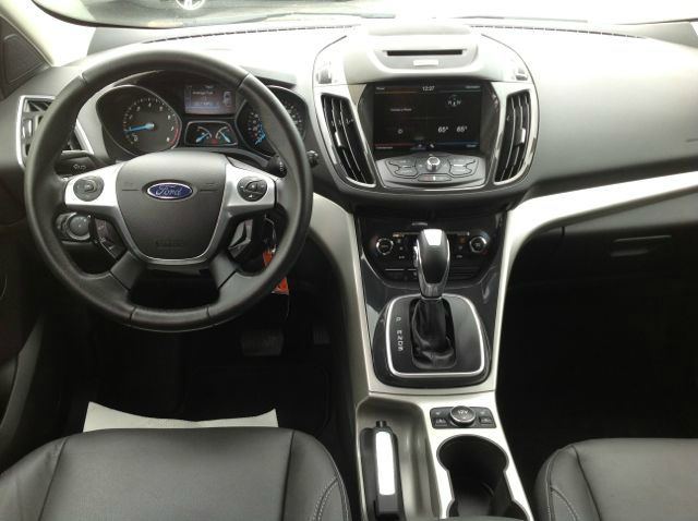 Ford Escape 2013 photo 10