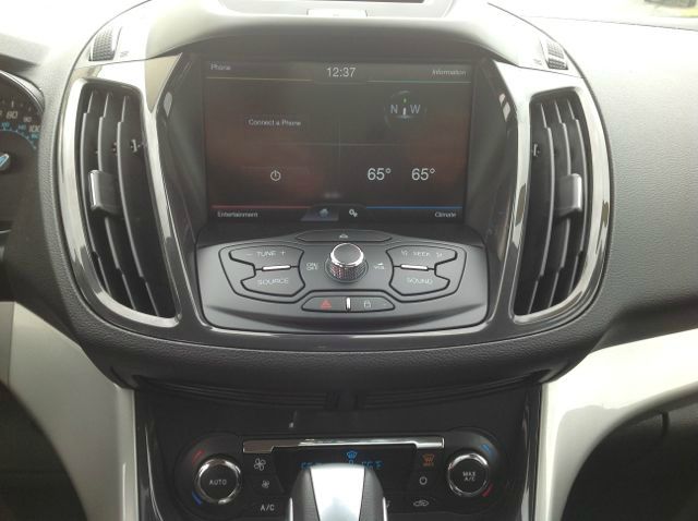 Ford Escape 2013 photo 17