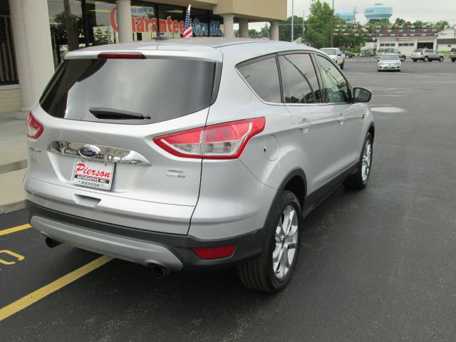 Ford Escape 2013 photo 2