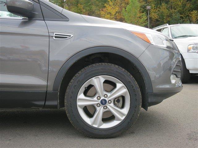 Ford Escape 2013 photo 2