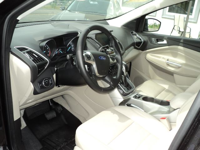 Ford Escape 2013 photo 17