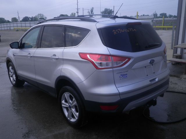 Ford Escape 2013 photo 2