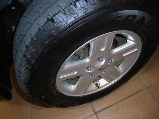 Ford Escape Hybrid 2008 photo 1