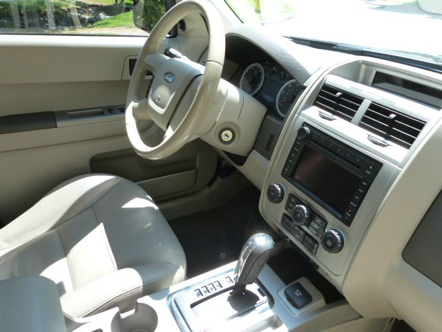 Ford Escape Hybrid Ram 3500 Diesel 2-WD SUV