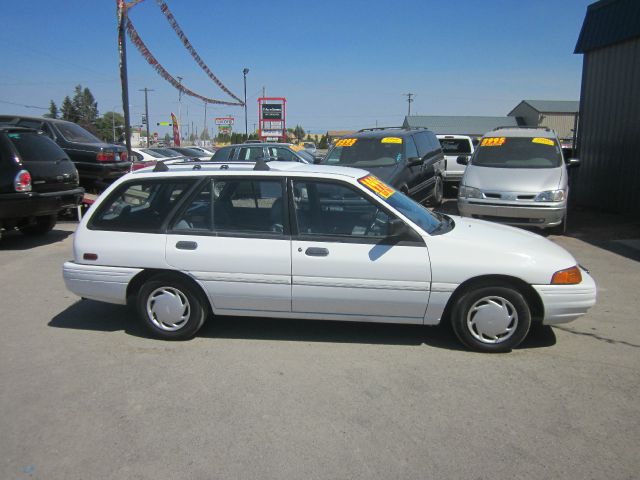 Ford Escort 1993 photo 2