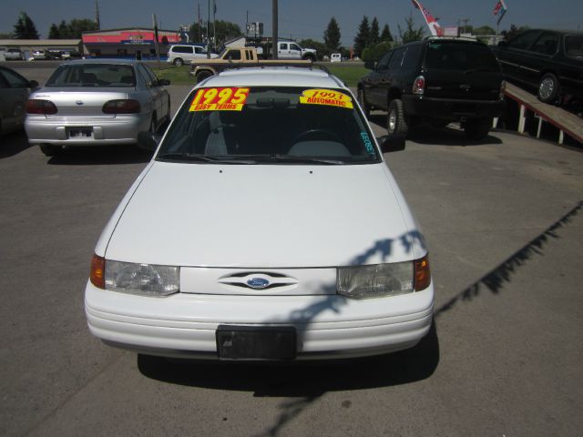 Ford Escort 1993 photo 4