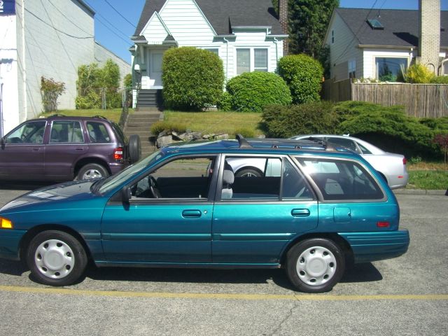 Ford Escort Elk Conversion Van Wagon