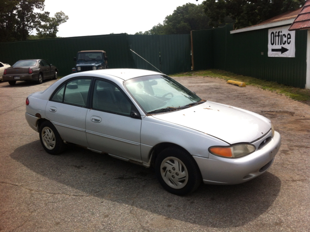 Ford Escort 1997 photo 1