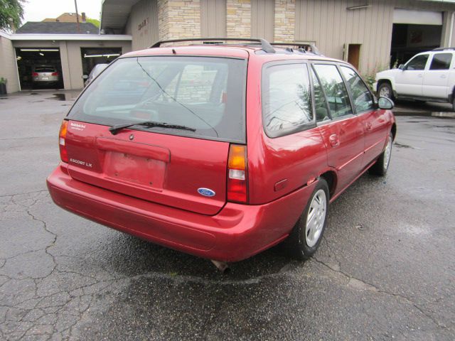 Ford Escort 1997 photo 1