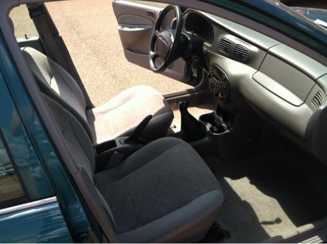 Ford Escort 1998 photo 1