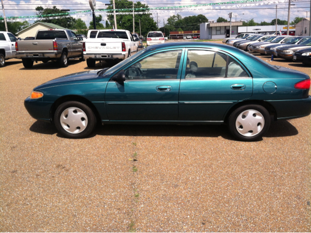 Ford Escort 1998 photo 2