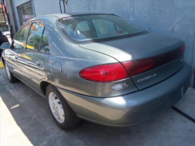 Ford Escort 1998 photo 3