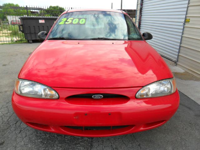 Ford Escort 1998 photo 13