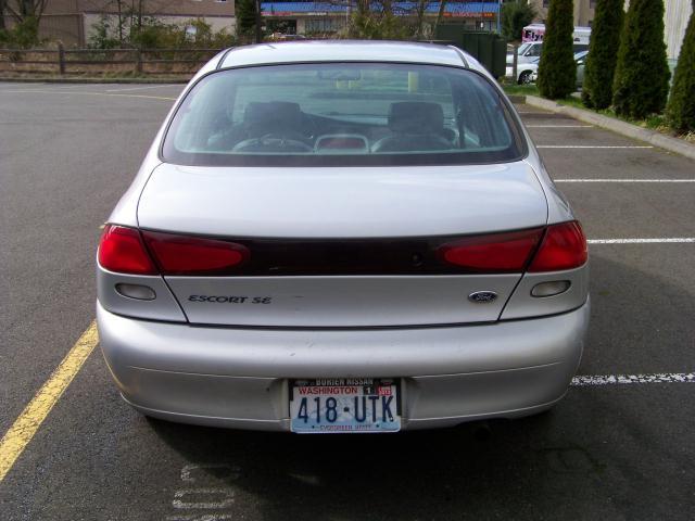 Ford Escort 1998 photo 3