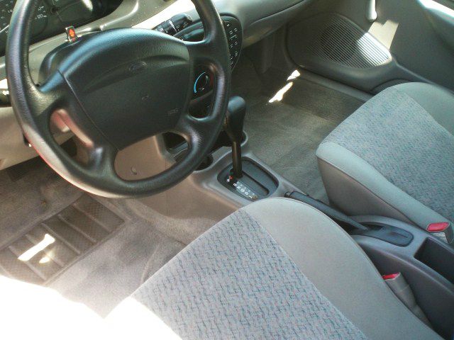 Ford Escort 1998 photo 5