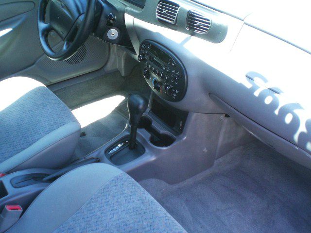 Ford Escort 1998 photo 6