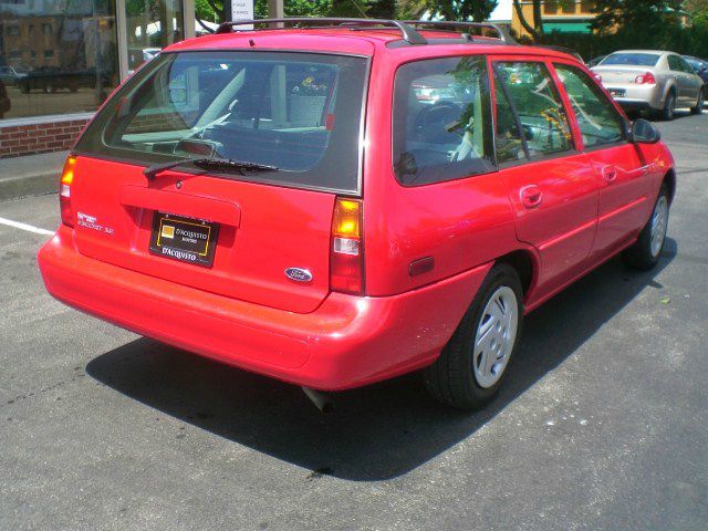 Ford Escort 1998 photo 8
